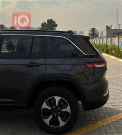 جیپ گراند شیرۆکی